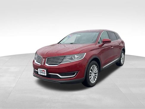 Used 2016 Lincoln MKX Select w/ Select Plus Package AWD/4WD image 31