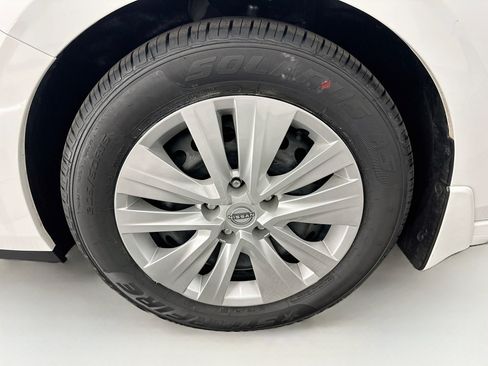 Used 2024 Nissan Sentra S FWD image 34