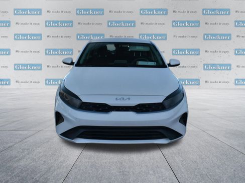 Used 2024 Kia Forte LXS image 2