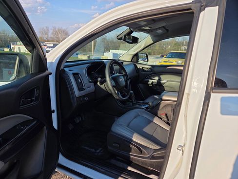Used 2018 Chevrolet Colorado W/T image 11