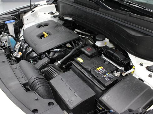 Used 2025 Kia Seltos S AWD/4WD image 12