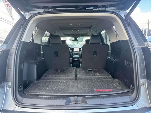 Used 2021 GMC Acadia Denali w/ Denali Technology Package image 10