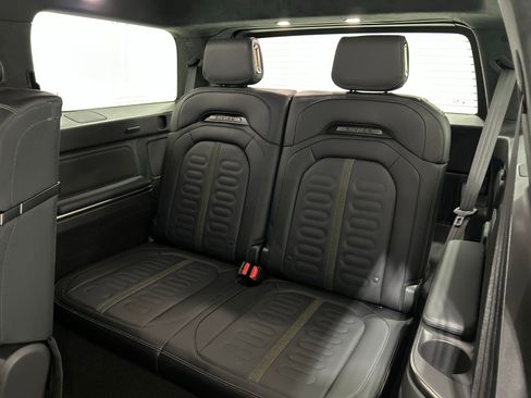 Used 2024 Rivian R1S Adventure AWD/4WD image 22