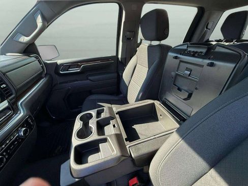 Used 2024 GMC Sierra 1500 Elevation image 43