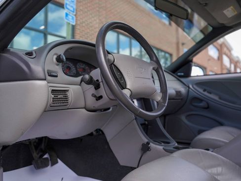 Used 2000 Ford Mustang GT image 12