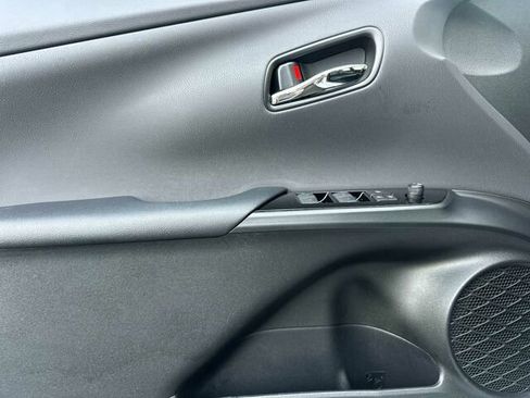 Used 2019 Toyota Prius Prime Premium image 13
