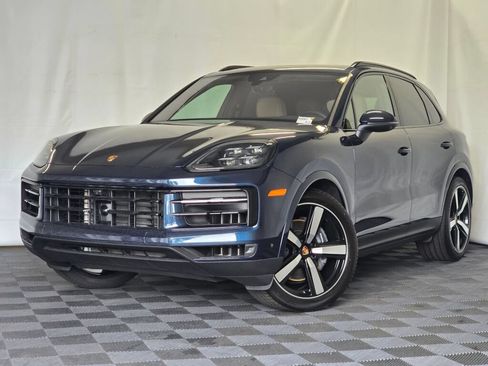 Certified 2026 Porsche Cayenne AWD/4WD image 1