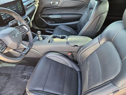 Used 2024 Ford Mustang GT Premium image 15