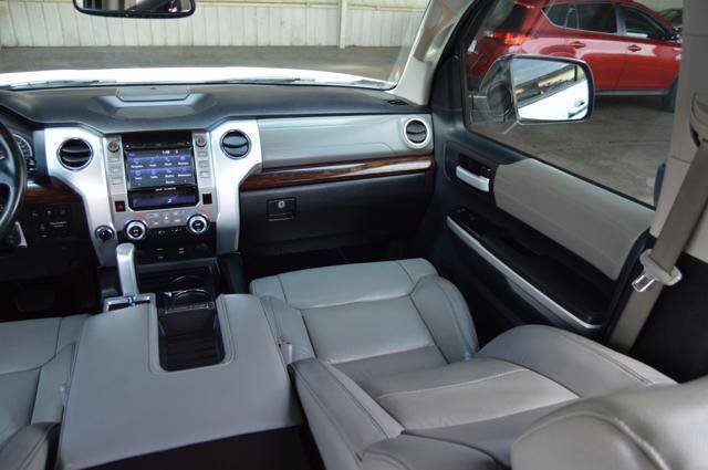 Used 2016 Toyota Tundra Limited w/ Limited Premium Package AWD/4WD image 47