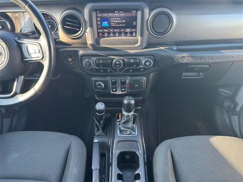 Used 2020 Jeep Wrangler Sport image 11