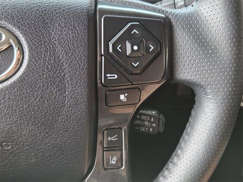 Used 2024 Toyota 4Runner TRD Off-Road image 27