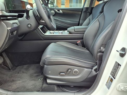 Certified 2026 Genesis GV80 2.5T Advanced AWD/4WD image 23