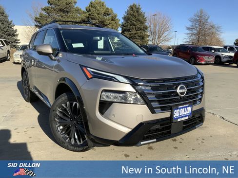 New 2026 Nissan Rogue Platinum w/ Platinum Premium Package image 2