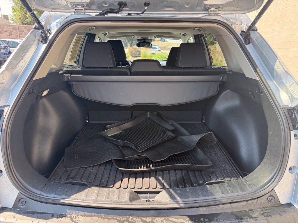Used 2026 Toyota Corolla Cross LE w/ Moonroof Package AWD/4WD image 27