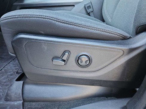 Used 2022 RAM 1500 Big Horn AWD/4WD image 18