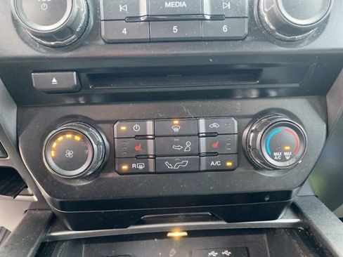 Used 2016 Ford F150 XLT w/ Equipment Group 302A Luxury image 26