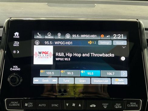 Used 2018 Honda Odyssey Touring image 18