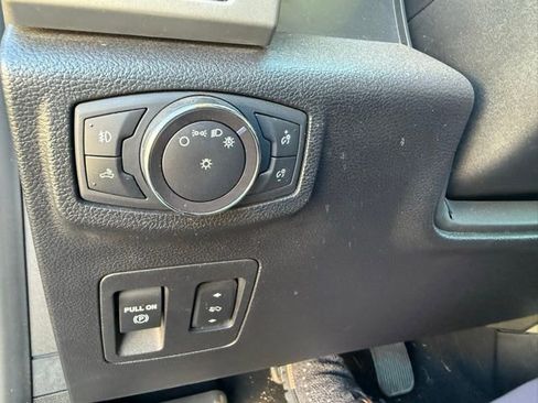 Used 2018 Ford F150 Lariat w/ Equipment Group 502A Luxury image 20