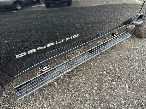 Used 2022 GMC Sierra 2500 Denali w/ Denali Ultimate Package image 16