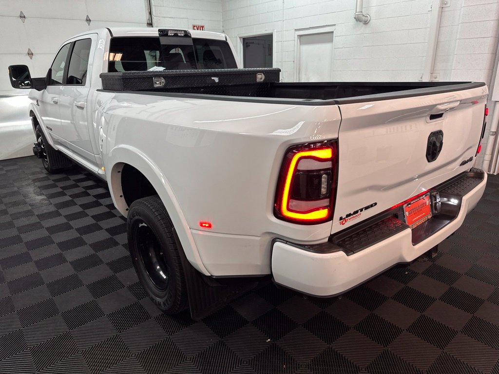 Used 2024 RAM 3500 Limited w/ Night Edition AWD/4WD image 7