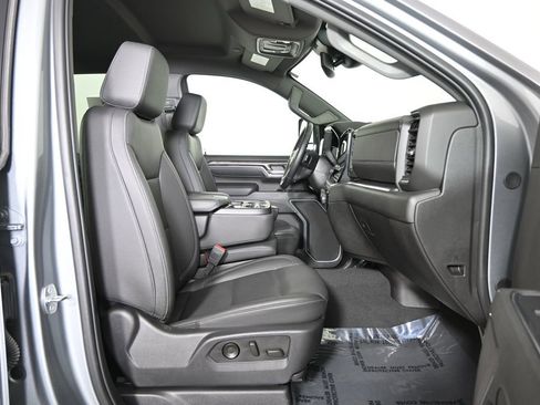 Used 2024 Chevrolet Silverado 3500 LTZ image 14