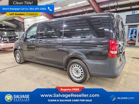 Used 2019 Mercedes-Benz Metris Passenger image 3