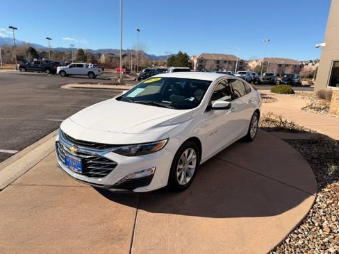 Used 2023 Chevrolet Malibu LT image 3