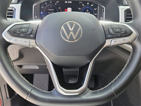 Used 2022 Volkswagen Atlas SE image 12