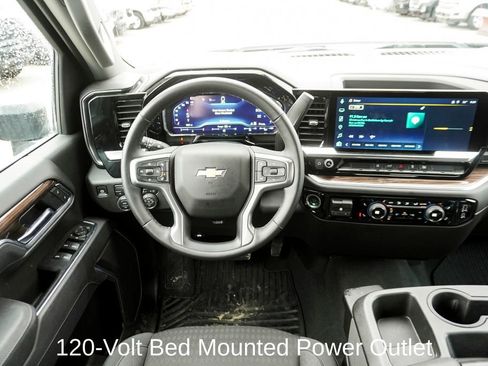 Used 2025 Chevrolet Silverado 2500 LT image 8