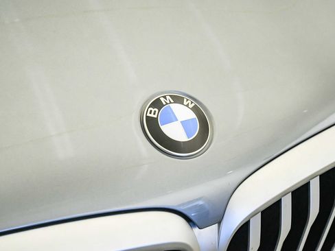 Used 2024 BMW X5 sDrive40i w/ Parking Assistance Package RWD image 8
