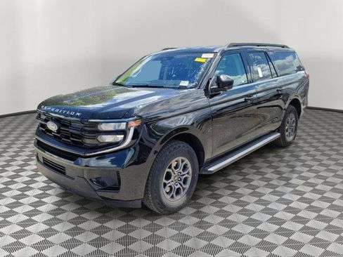 Certified 2025 Ford Expedition Max Active RWD image 2