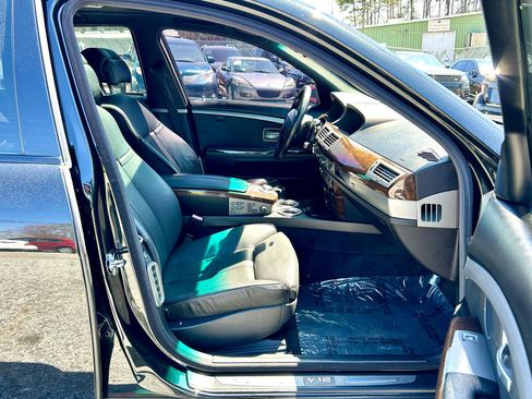 Used 2005 BMW 760i image 21