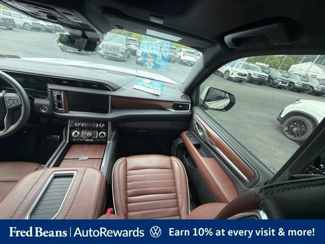 Used 2023 GMC Yukon XL Denali Ultimate AWD/4WD image 27