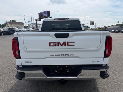 Used 2025 GMC Sierra 1500 SLT AWD/4WD image 4