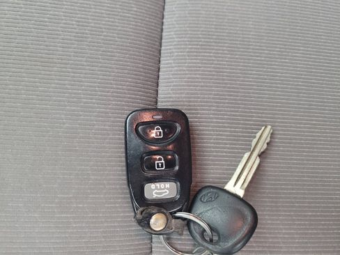 Used 2018 Hyundai Elantra SE FWD image 32