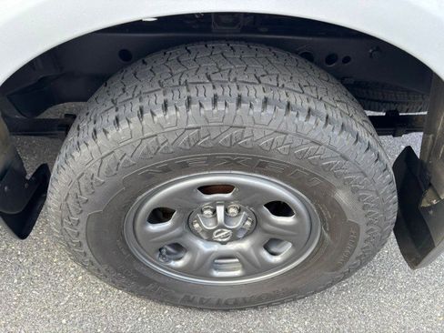 Used 2017 Nissan Frontier S image 27