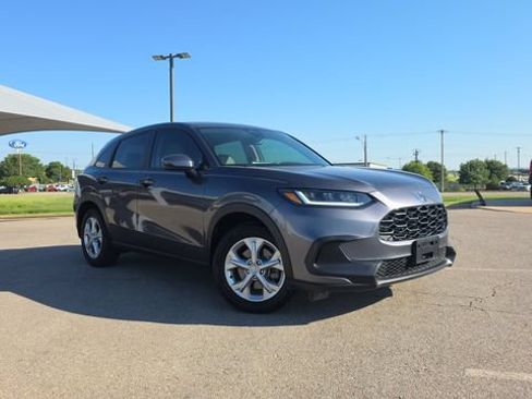 Used 2024 Honda HR-V LX image 9