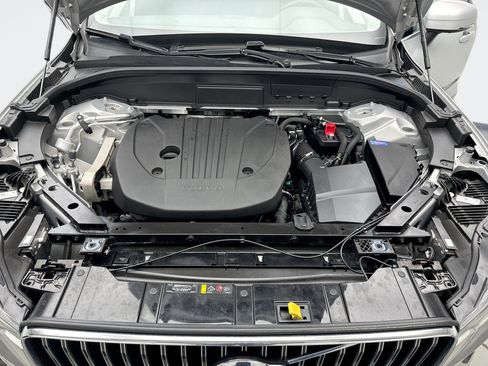 Used 2023 Volvo XC60 B5 Plus w/ Climate Package AWD/4WD image 28