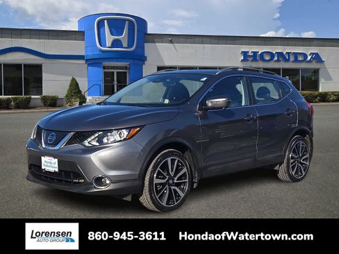 Used 2019 Nissan Rogue Sport SL w/ Premium Package image 1