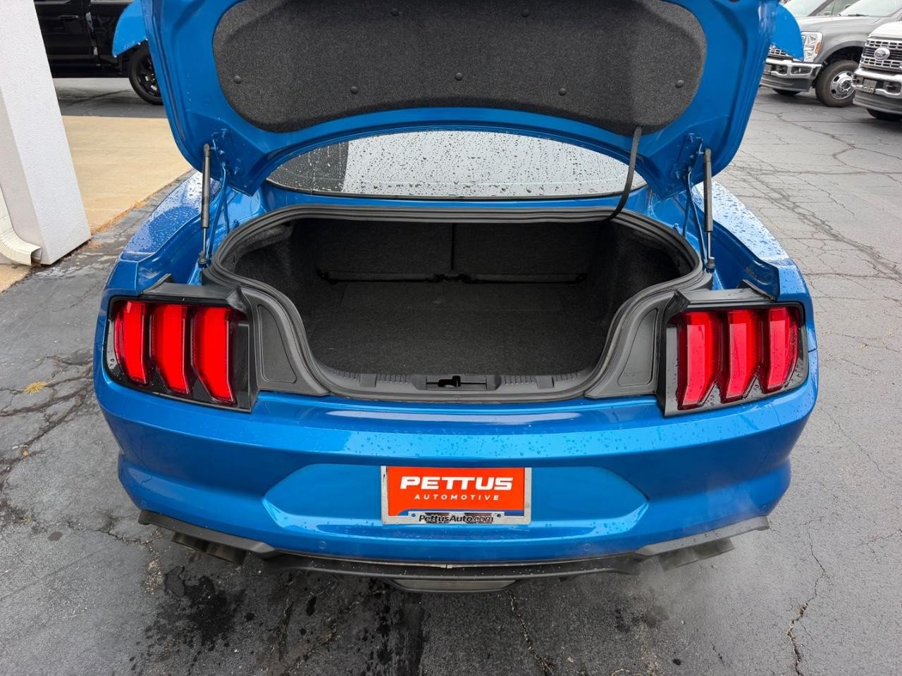 Used 2021 Ford Mustang GT RWD image 5