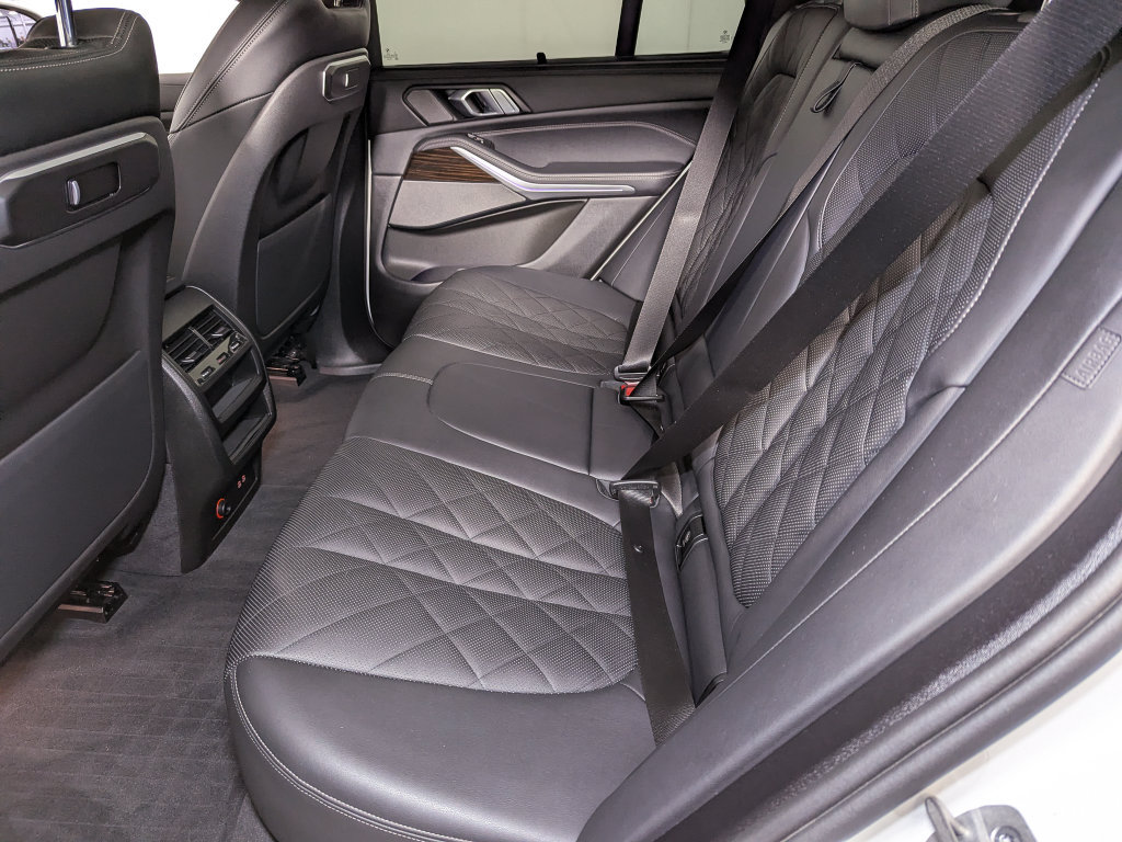 Used 2024 BMW X5 xDrive40i w/ Premium Package AWD/4WD image 47