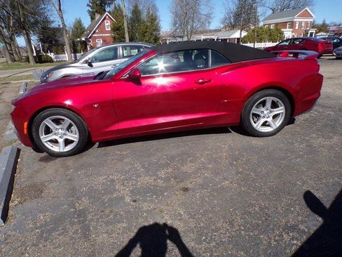 Used 2023 Chevrolet Camaro LT image 8