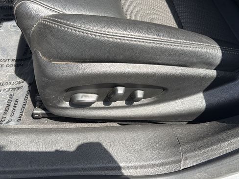 Used 2020 Chevrolet Impala LT FWD image 15