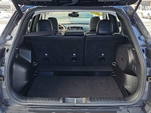 Used 2022 Jeep Cherokee Limited image 30