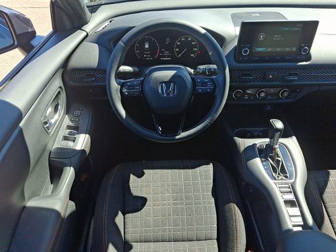 Used 2024 Honda HR-V Sport image 11