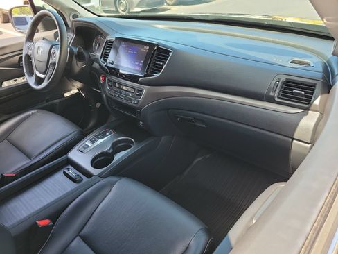 Used 2023 Honda Ridgeline RTL image 12