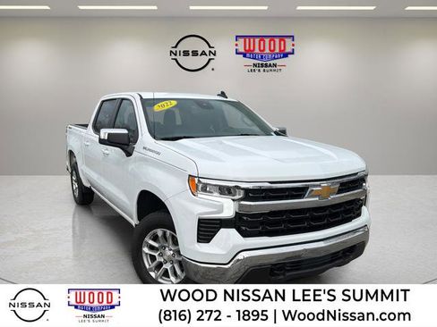 Used 2022 Chevrolet Silverado 1500 LT AWD/4WD image 1