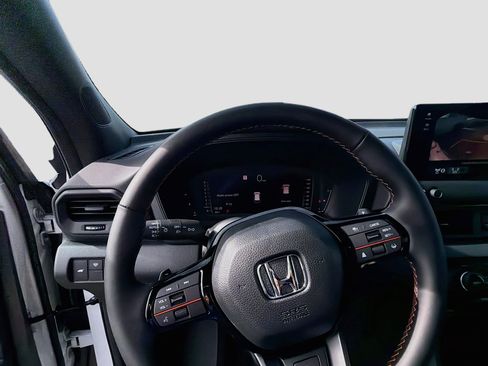 New 2026 Honda Pilot TrailSport image 11