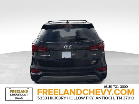 Used 2017 Hyundai Santa Fe Sport image 4