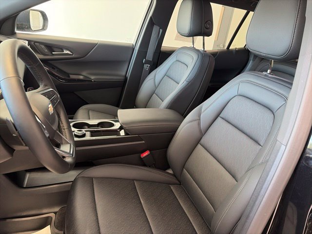 New 2027 Chevrolet Equinox LT w/ Convenience Package II FWD image 12